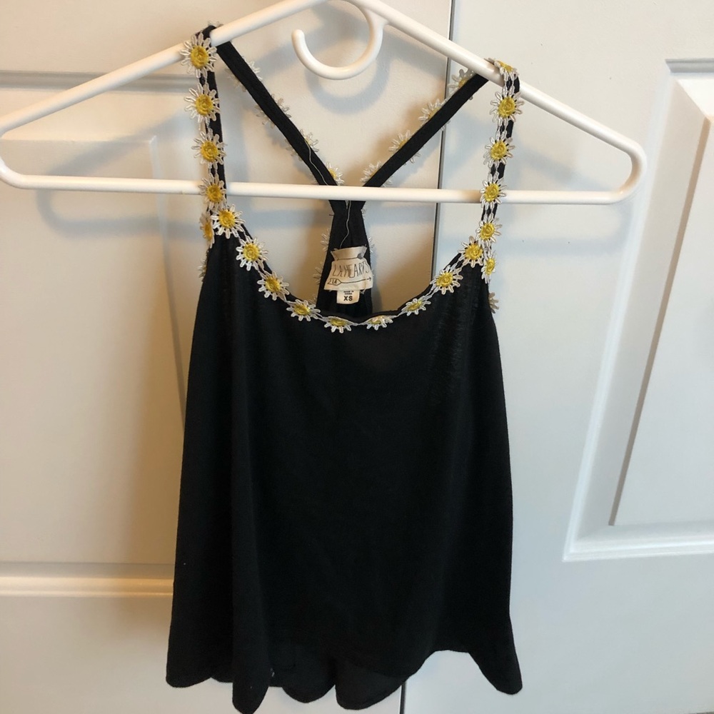 Flower detail tank top